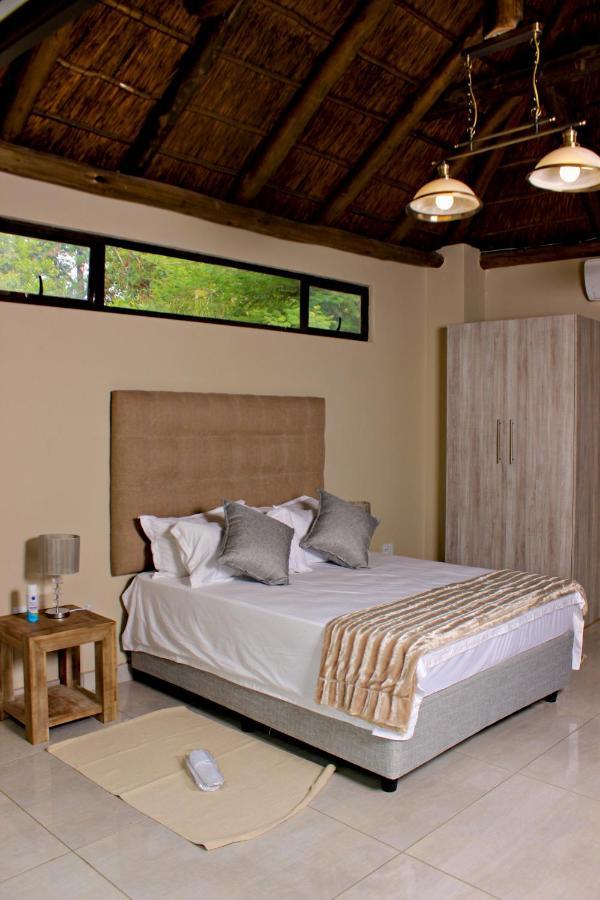 Zoe Bush Lodge Pretoria-Noord Eksteriør bilde